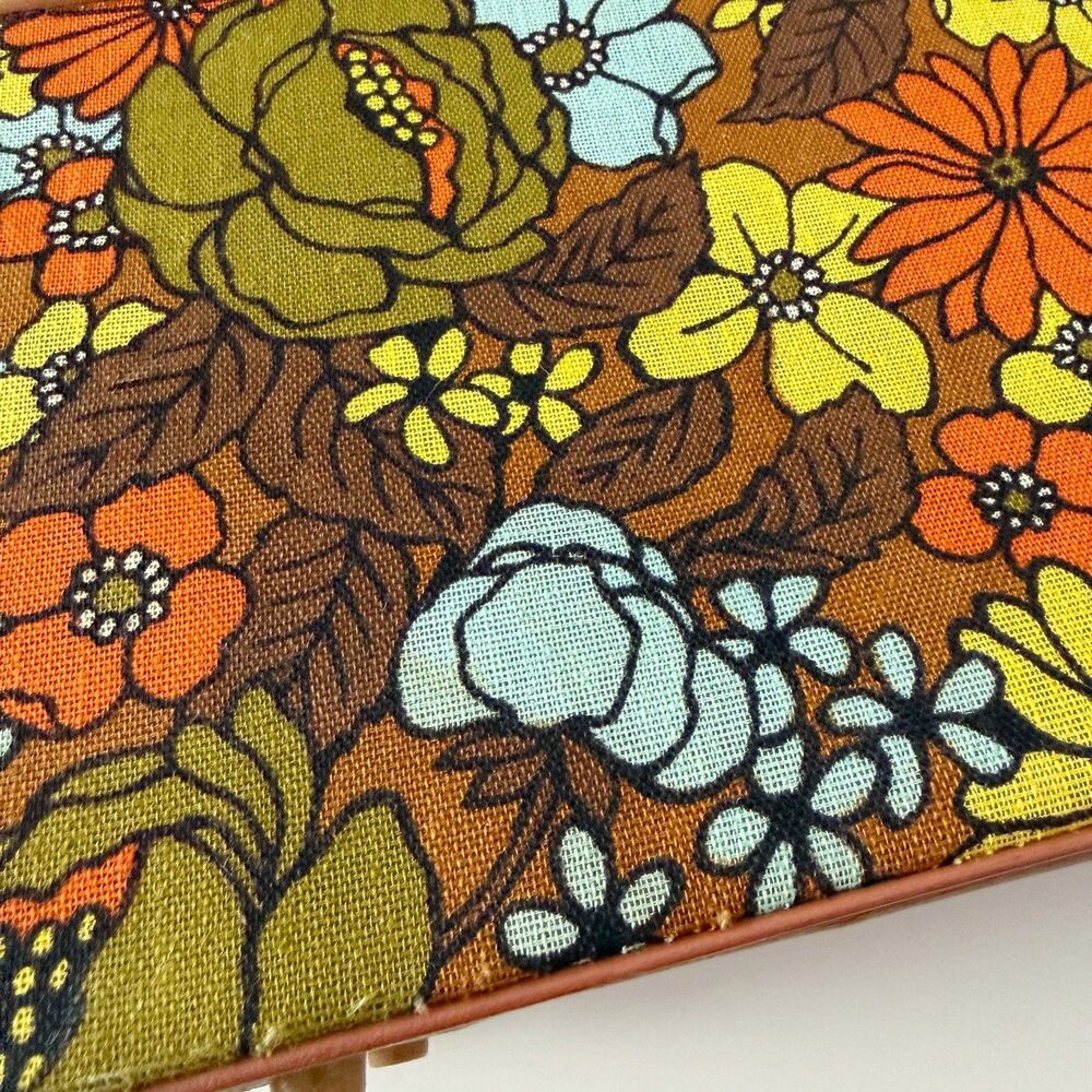 Vtg Brown Floral Print Medium Size Travel Bag From 1960-1970s Mod Flower Power - Picture 10 of 16